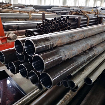 Hot Rolled DN15 DN300mm Carbon Steel Seamless Pipe with Cold Rolled Surface and 2.5 to 12mm Wall Thickness