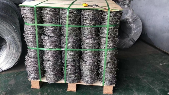 Single Razor Iron Wire 1.6mm x 100 meter barbed wire for fence mesh ASTM 6 8 9 10 12 14 18 20 easy to install and sturdy