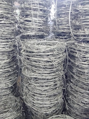 Galvanized Razor Barbed Wire Roll for Mesh Security Fencing 12.5 Gauge 18 Gauge PVC Coated Iron 50kg Hot Seller