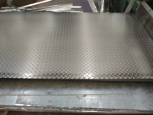 Hot Rolled Carbon Steel Diamond Mild Checkered Plate 3mm Mild Steel Checker Plate with Tolerance of ±1% and BIS Certified