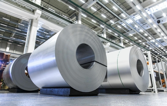 China factory price   1050 1060 aluminum coil in hot sale for construction decoration roofing sheet