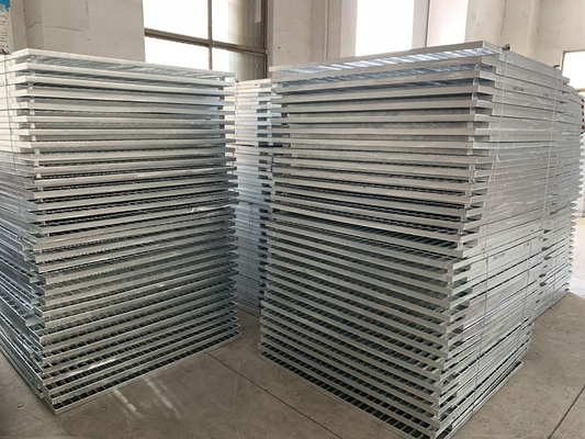 Widely Used Floor Grate Stainless Steel 12x12 30x3 Anti Skid Steel Grating Diamant Corrugated Steel Grating