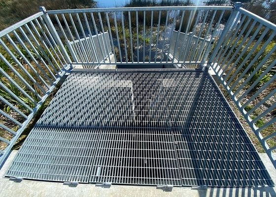 High Standard Galvanized Steel Grating Standard Size G253/30/100 G303/30/100 Steel Bar Grating