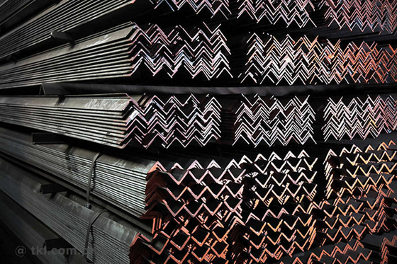 Q235 2x2 High Quality Manufacturers Price Per Kg Iron Kenya Saudi Angle Steel Bar 19x19mm 25*25*6m
