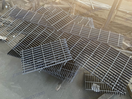 High Quality Walkway Application steel grating JHT 3-50mm Q235 304 201 carbon steel grating
